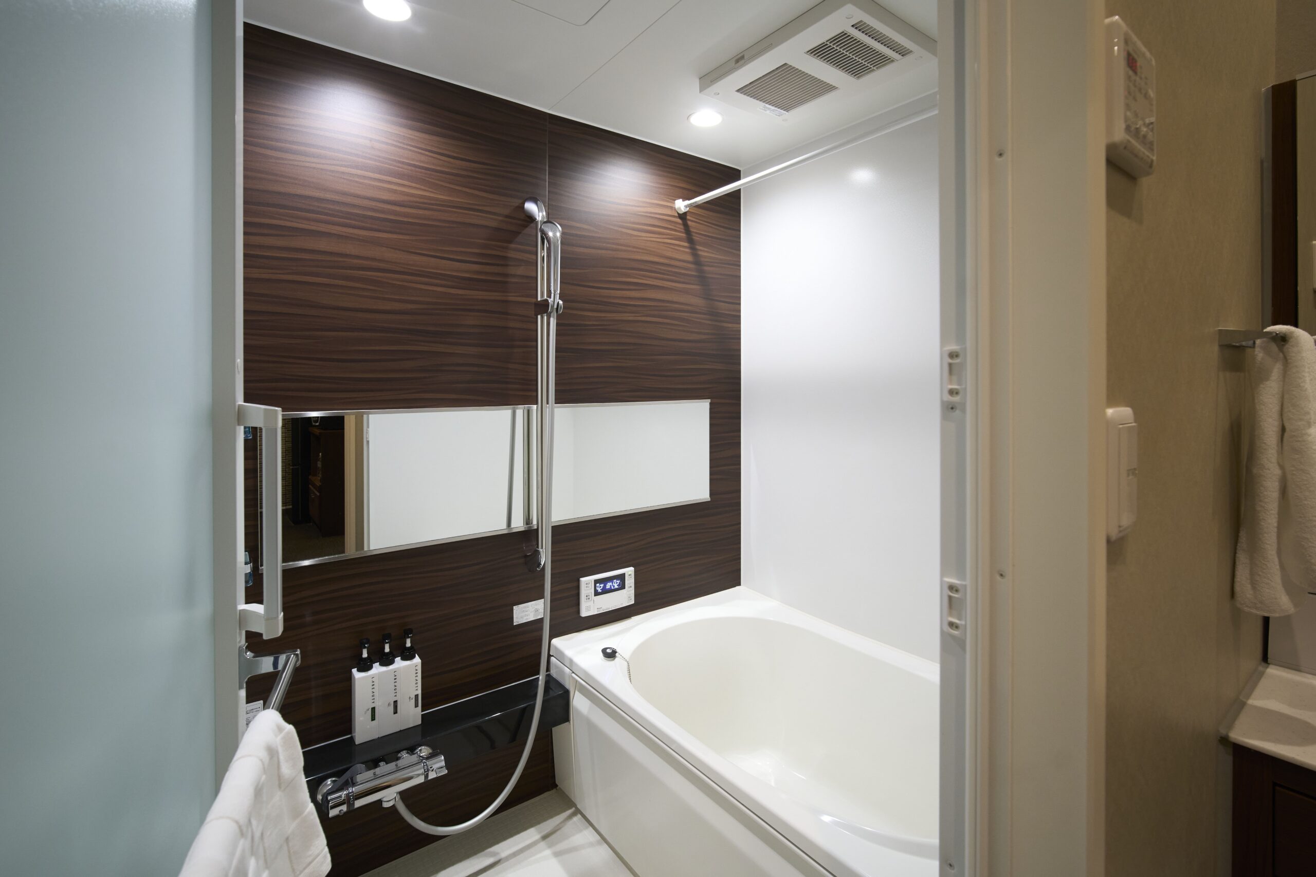 Twin Room with Kitchen